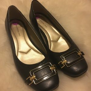 Women’s Bandolino flats
